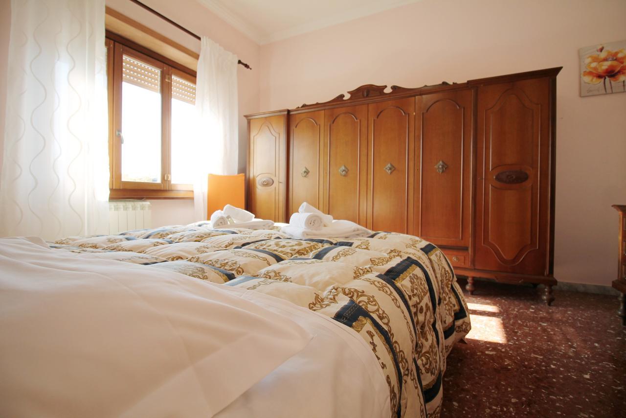 Monteverde Bright Apartment With Garage Rome Exterior photo
